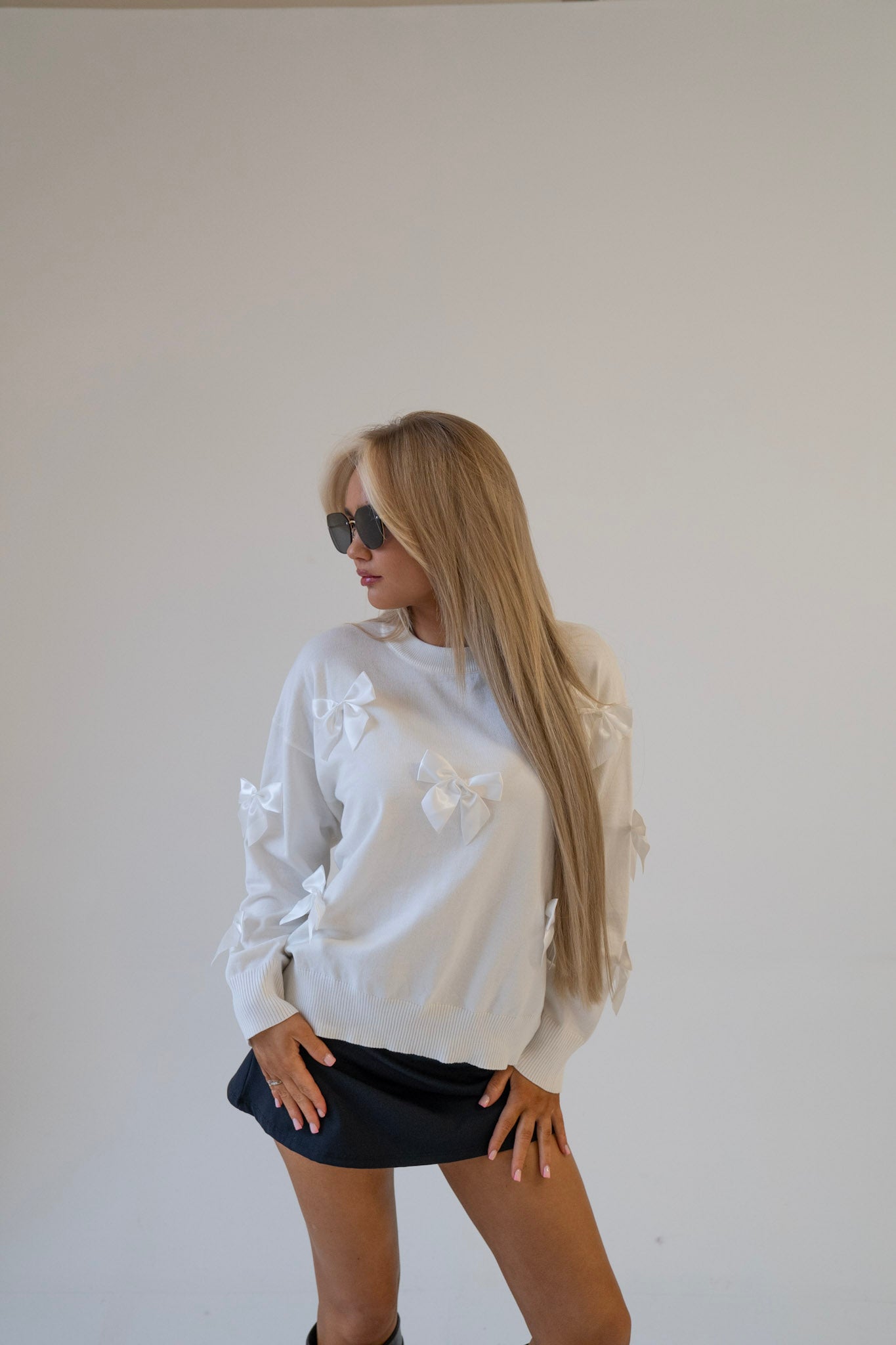 White bow detail thin knit jumper