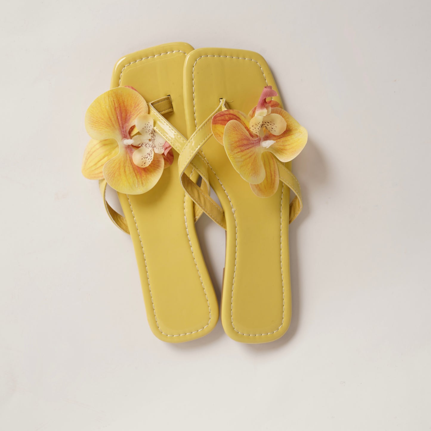 Flower sandals