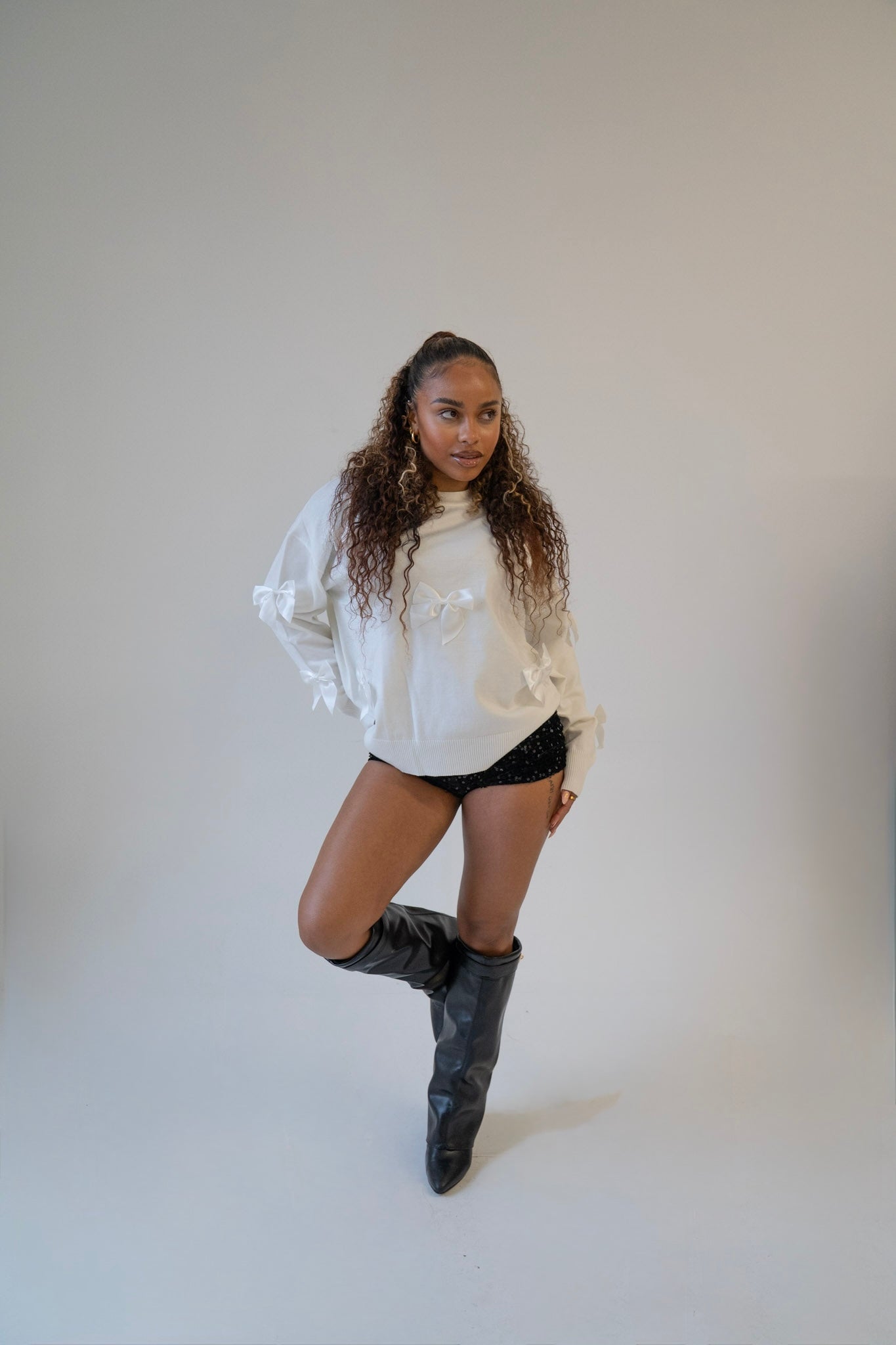 White bow detail thin knit jumper